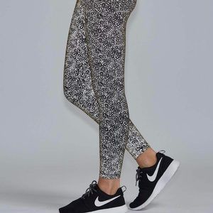 Noli Yoga Ultra Reflective Leggings